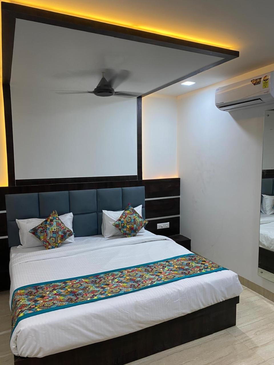 Hotel Taj Comfort