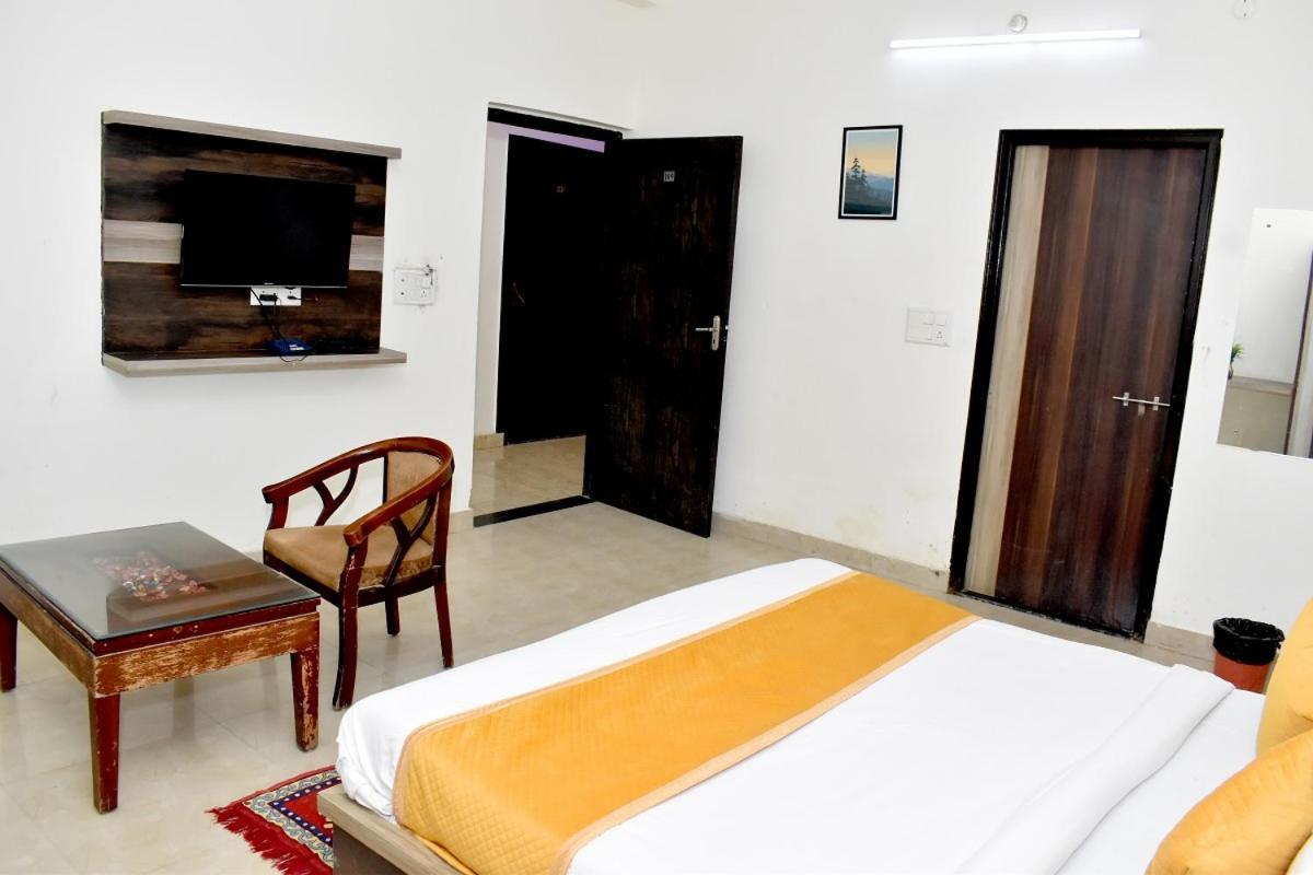 Hotel P S & Banquet Agra (Uttar Pradesh)