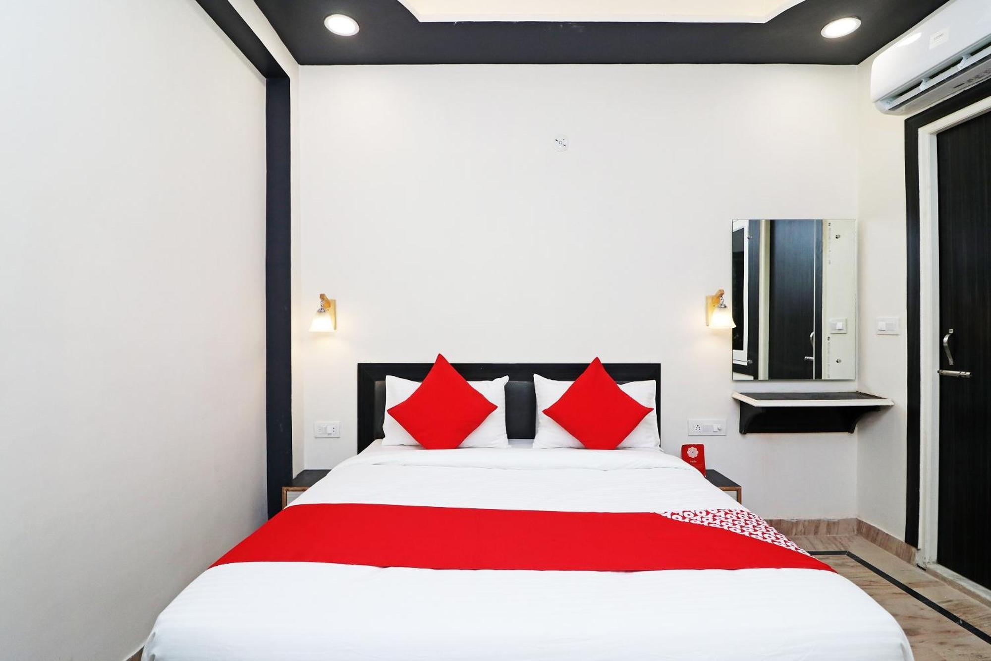 O Town House Hotel