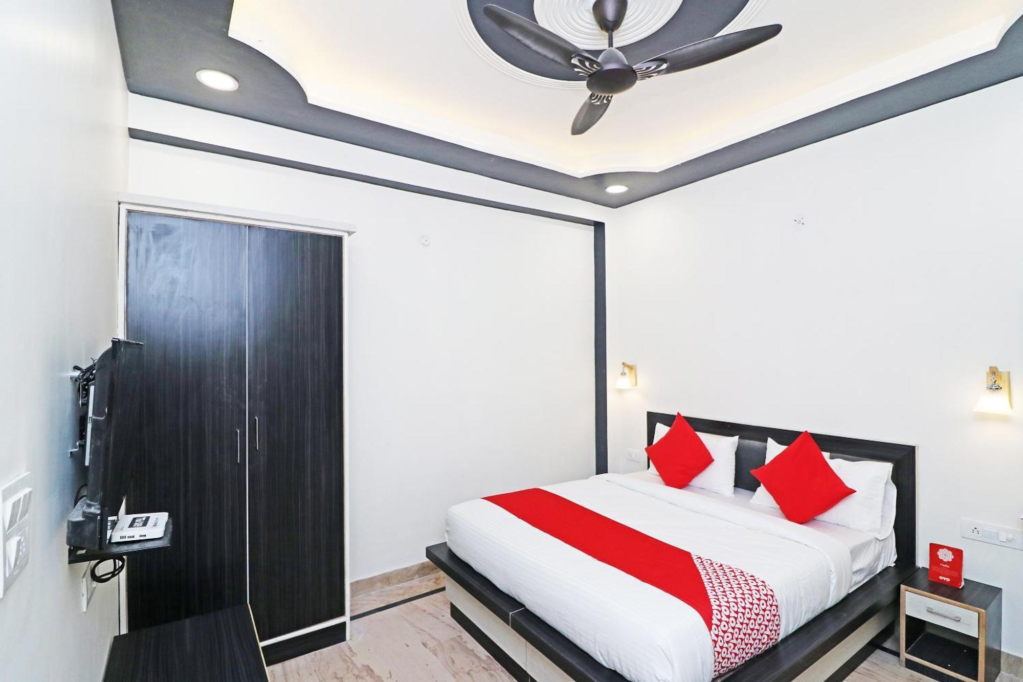O Town House 3*