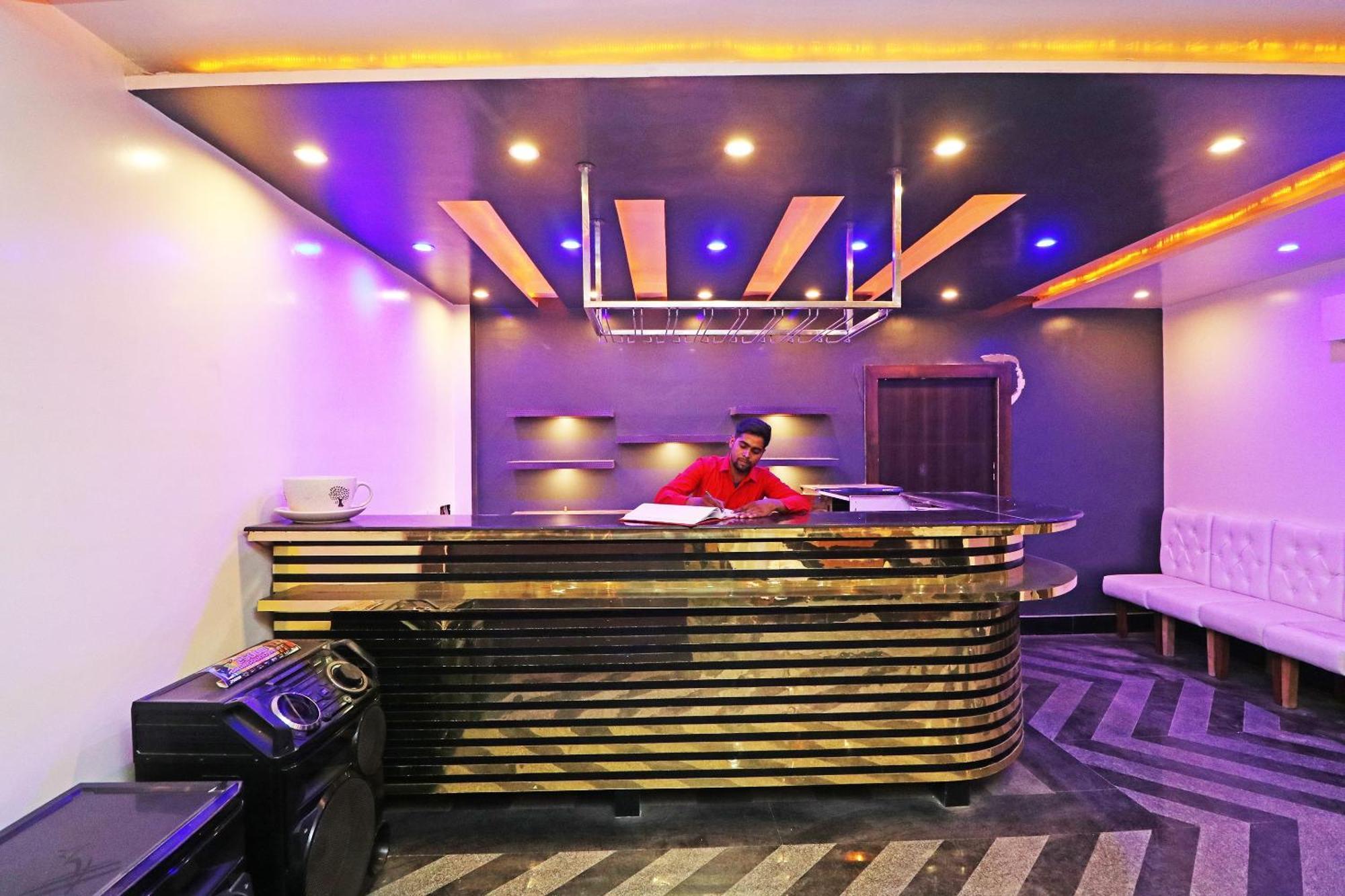Hotel O Town House 3*