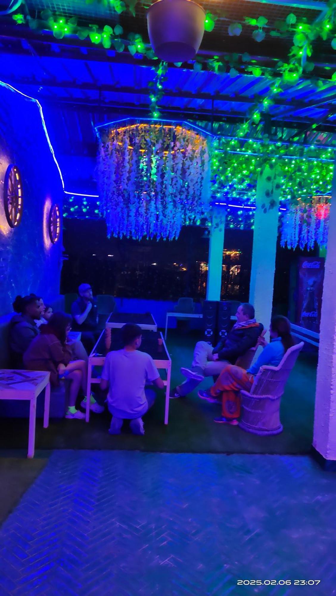 Hostel Big Brother