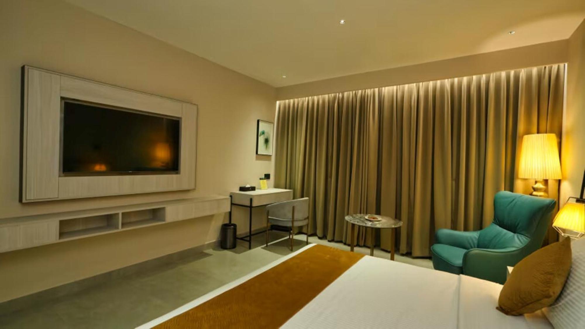 Hotel Metro Agra 4*