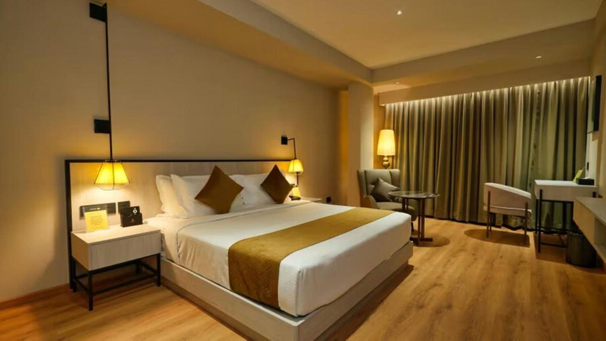 Hotel Metro Agra 4*