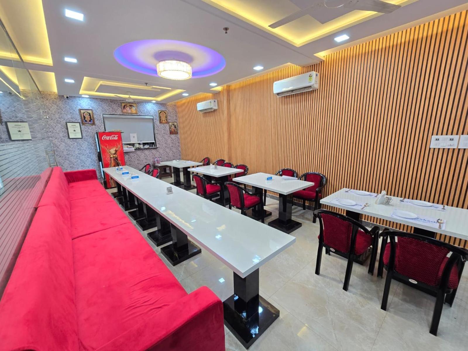 Ganga Palace - Dasaprakash Restuarant