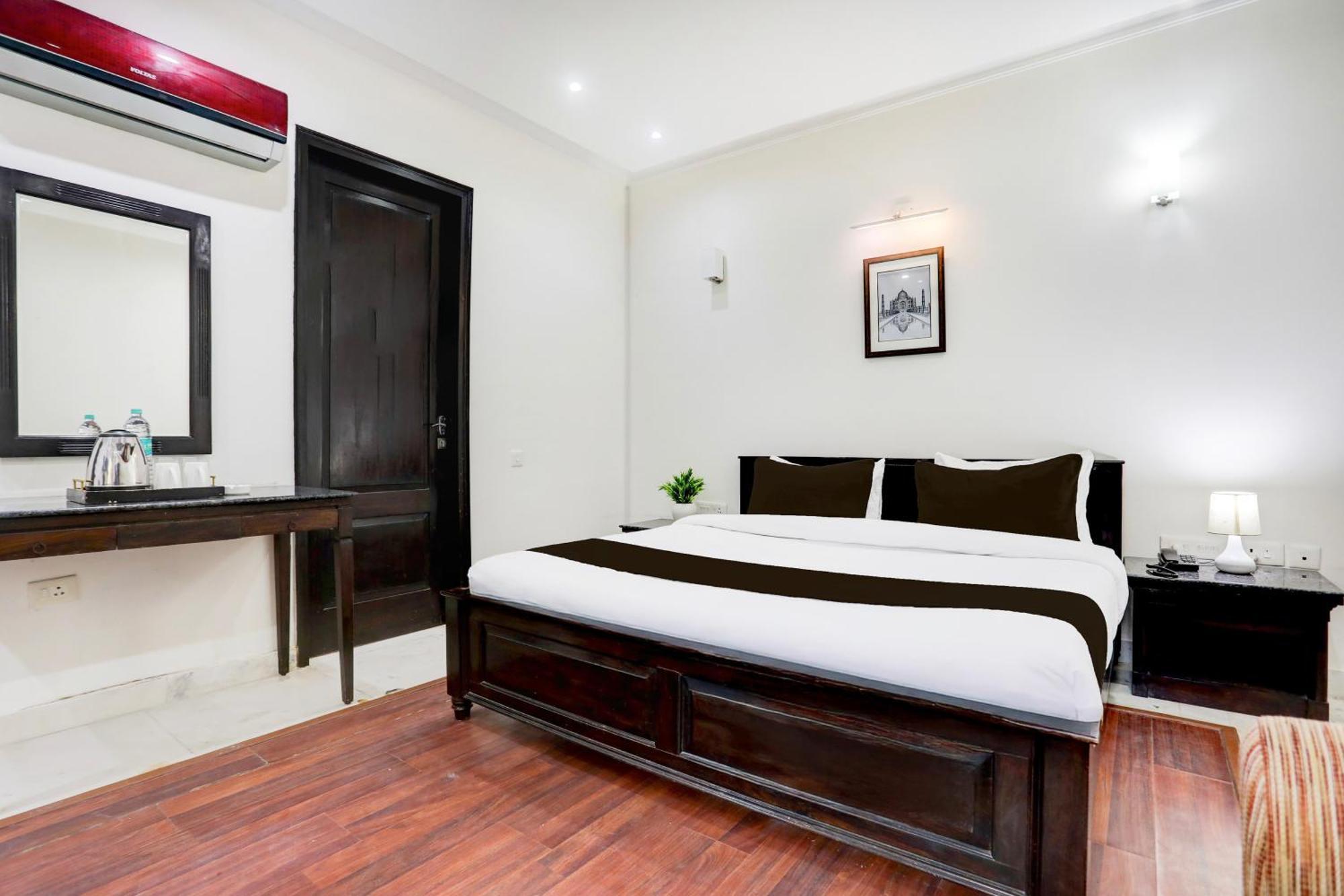 O Taj Wonder Hotel 3*
