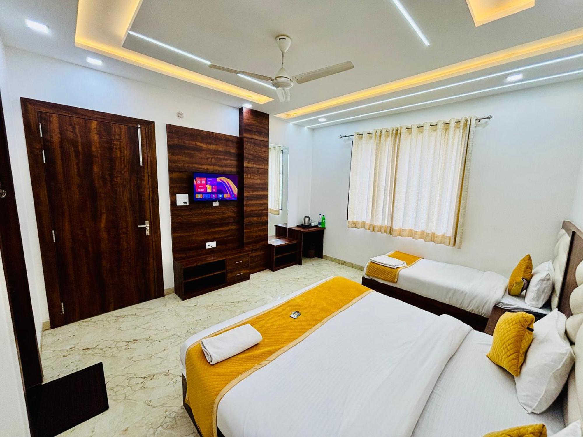 Ganga Palace - Dasaprakash Restuarant 4*