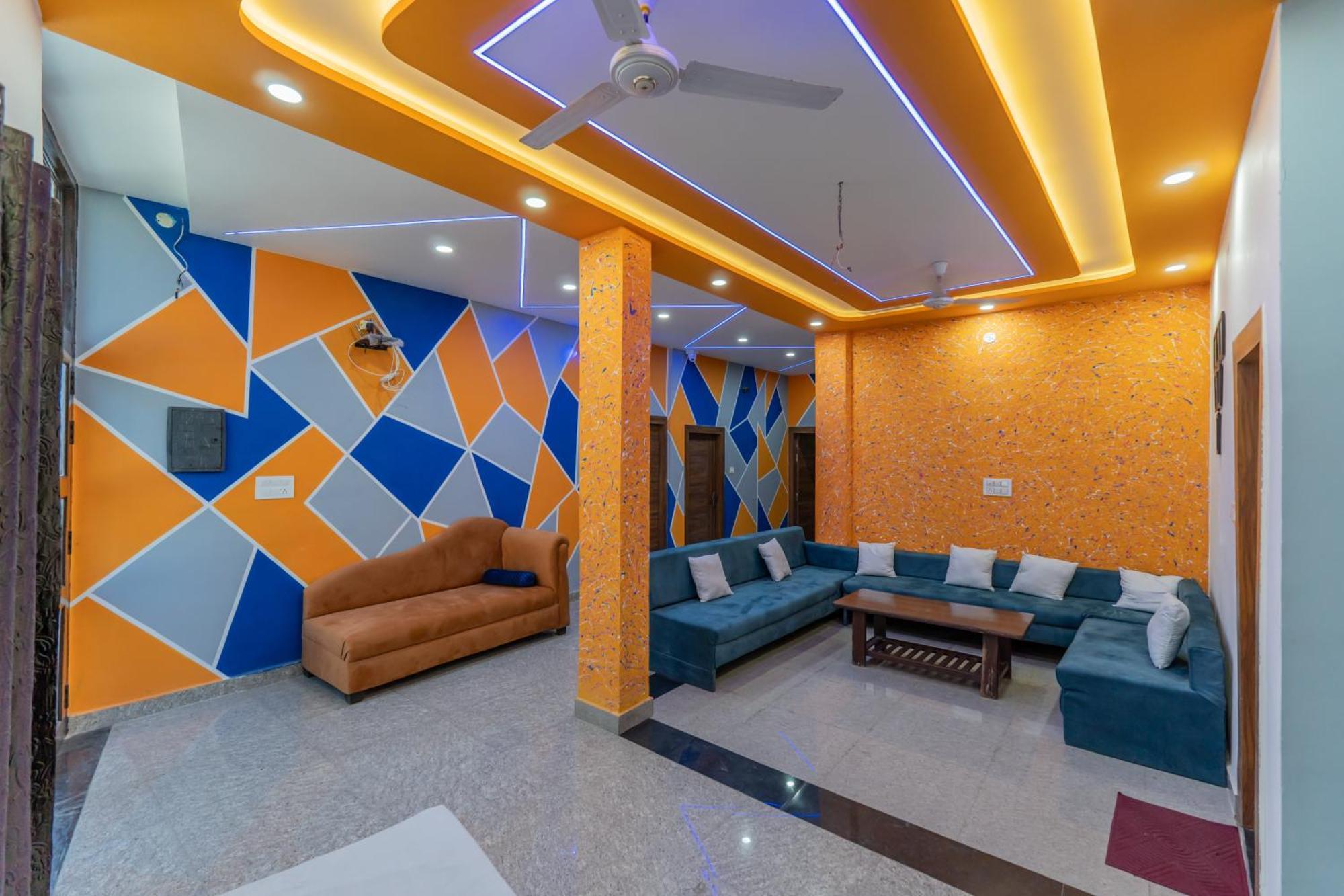 Hostel Big Brother *