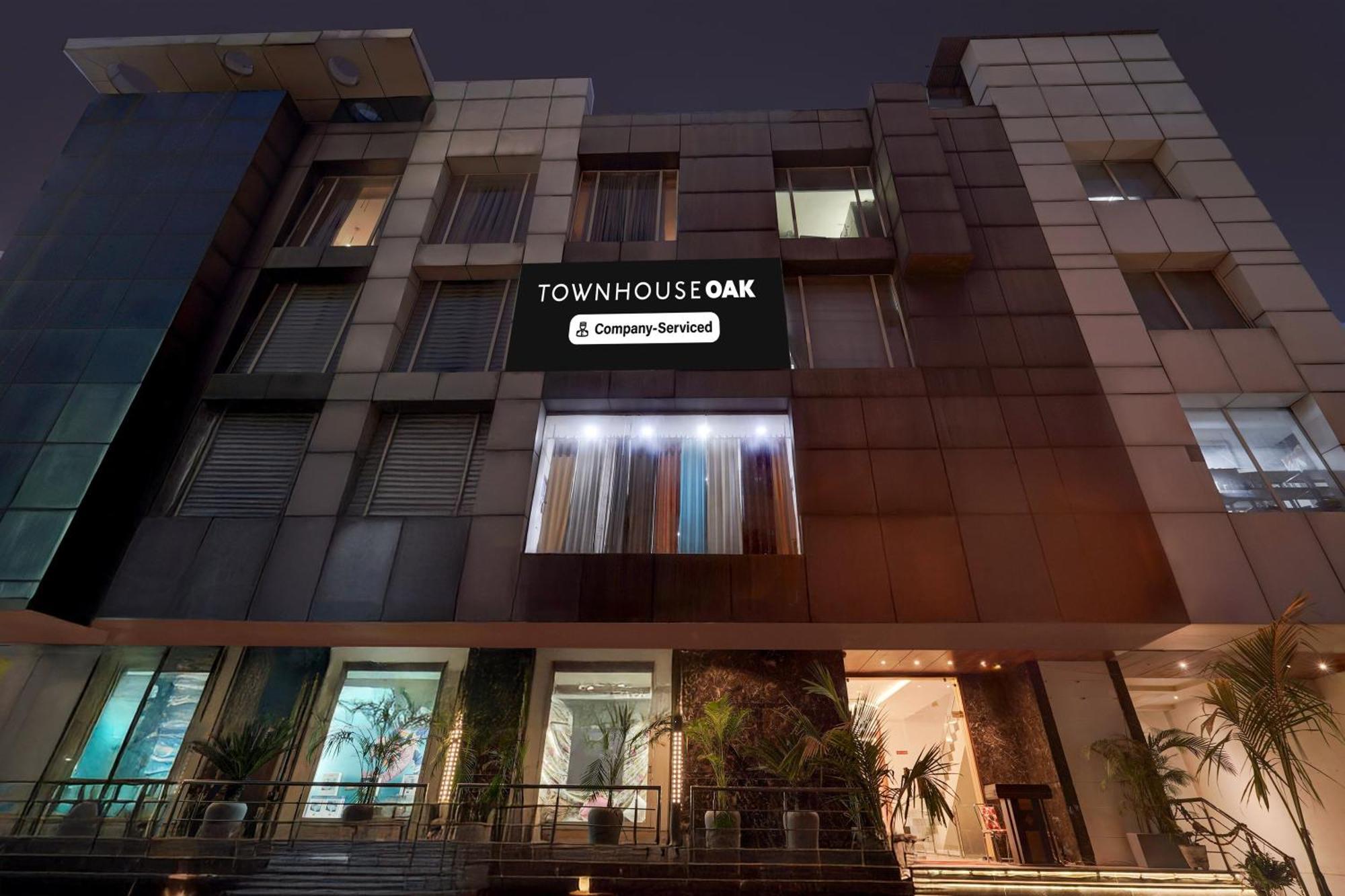 Townhouse Oak Agra Near Sultanganj Puliya Formerly Bb Grand Hotel