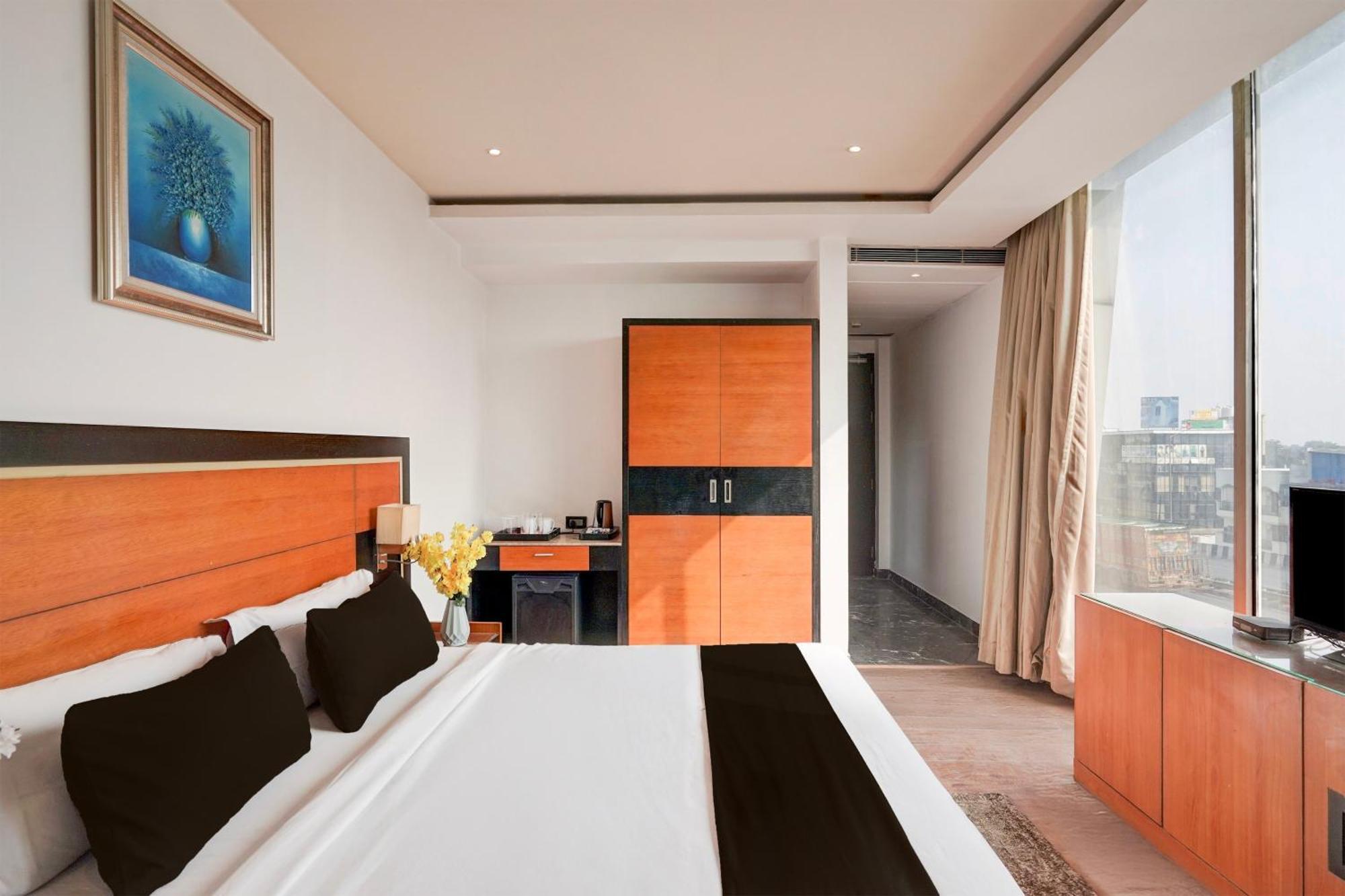 Townhouse Oak Agra Near Sultanganj Puliya Formerly Bb Grand * Agra (Uttar Pradesh)