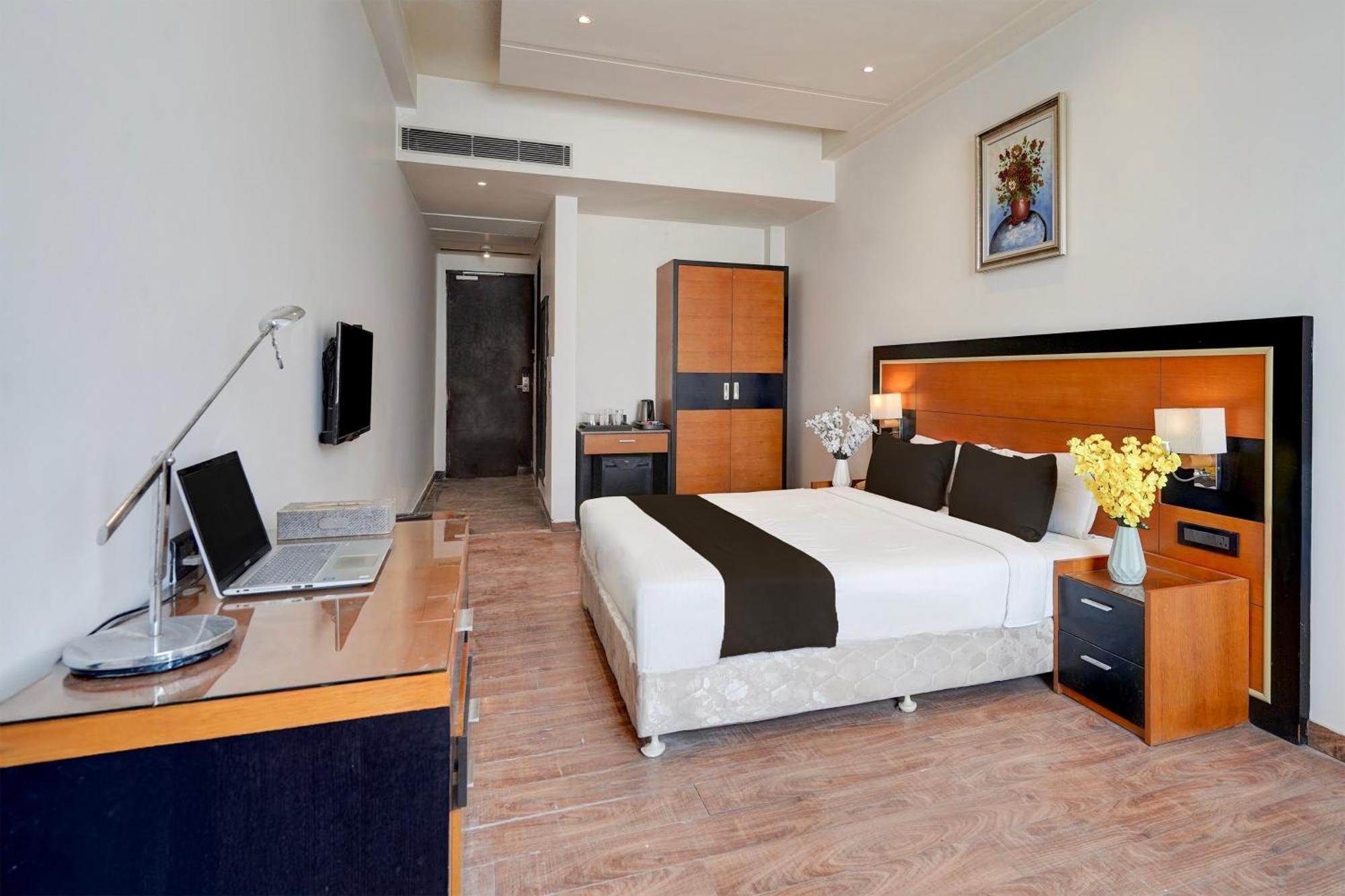 Townhouse Oak Agra Near Sultanganj Puliya Formerly Bb Grand Hotel Agra (Uttar Pradesh)