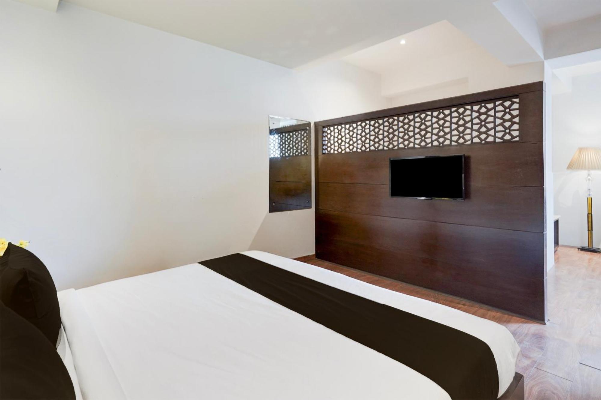 Townhouse Oak Agra Near Sultanganj Puliya Formerly Bb Grand Hotel Agra (Uttar Pradesh)