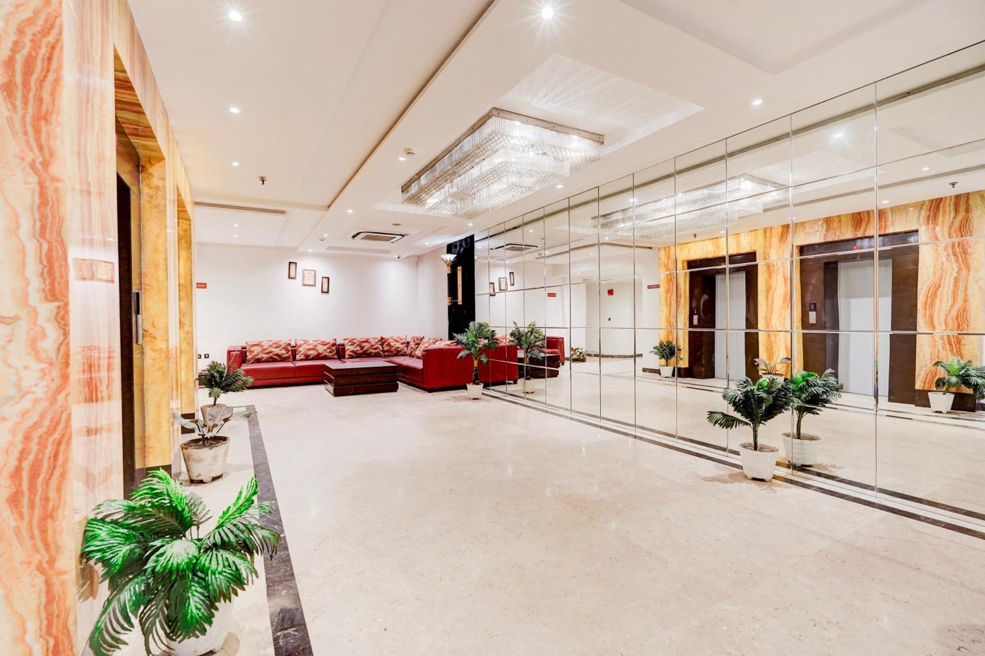 Townhouse Oak Agra Near Sultanganj Puliya Formerly Bb Grand Hotel