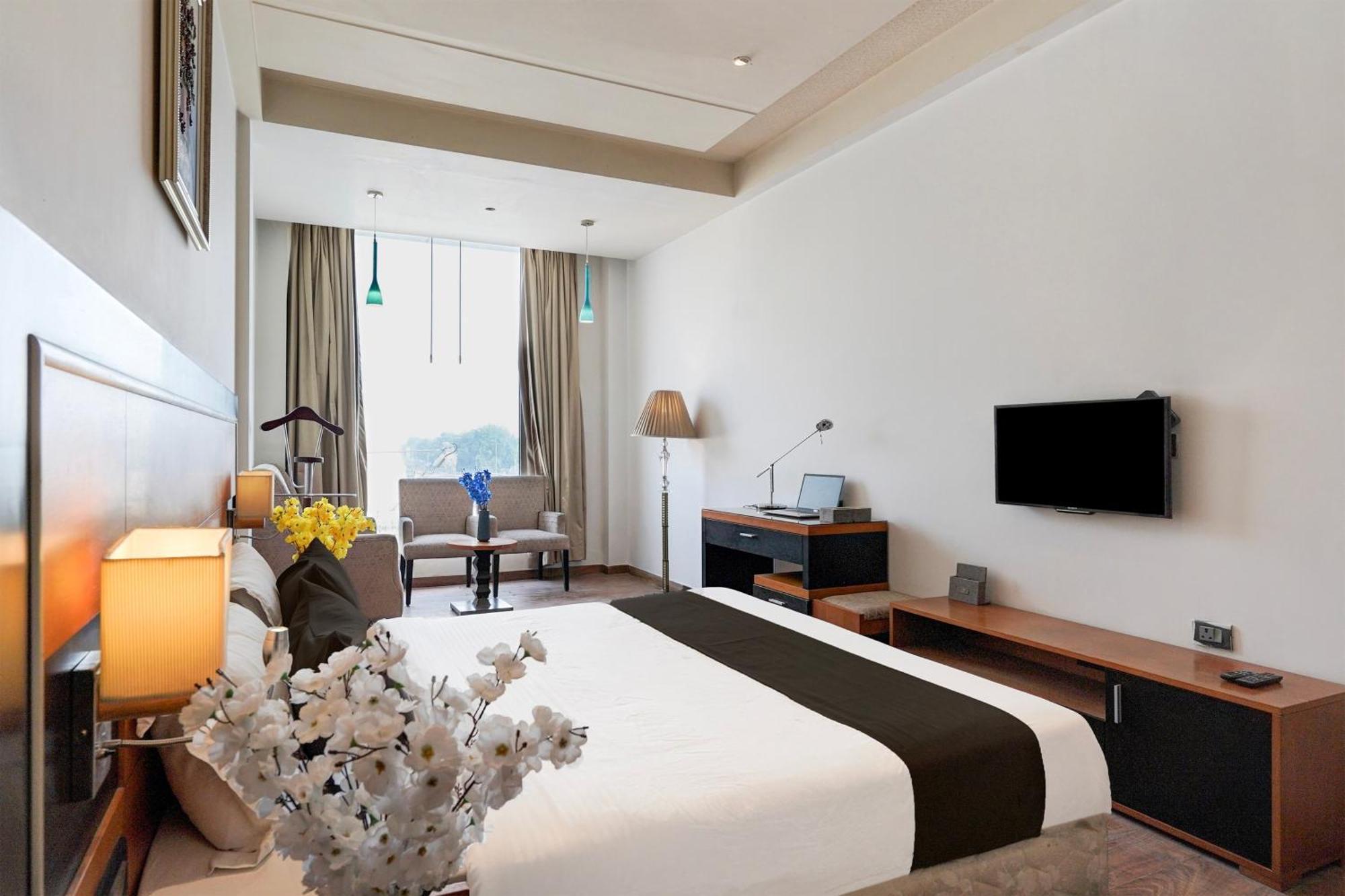 Townhouse Oak Agra Near Sultanganj Puliya Formerly Bb Grand Hotel Agra (Uttar Pradesh)