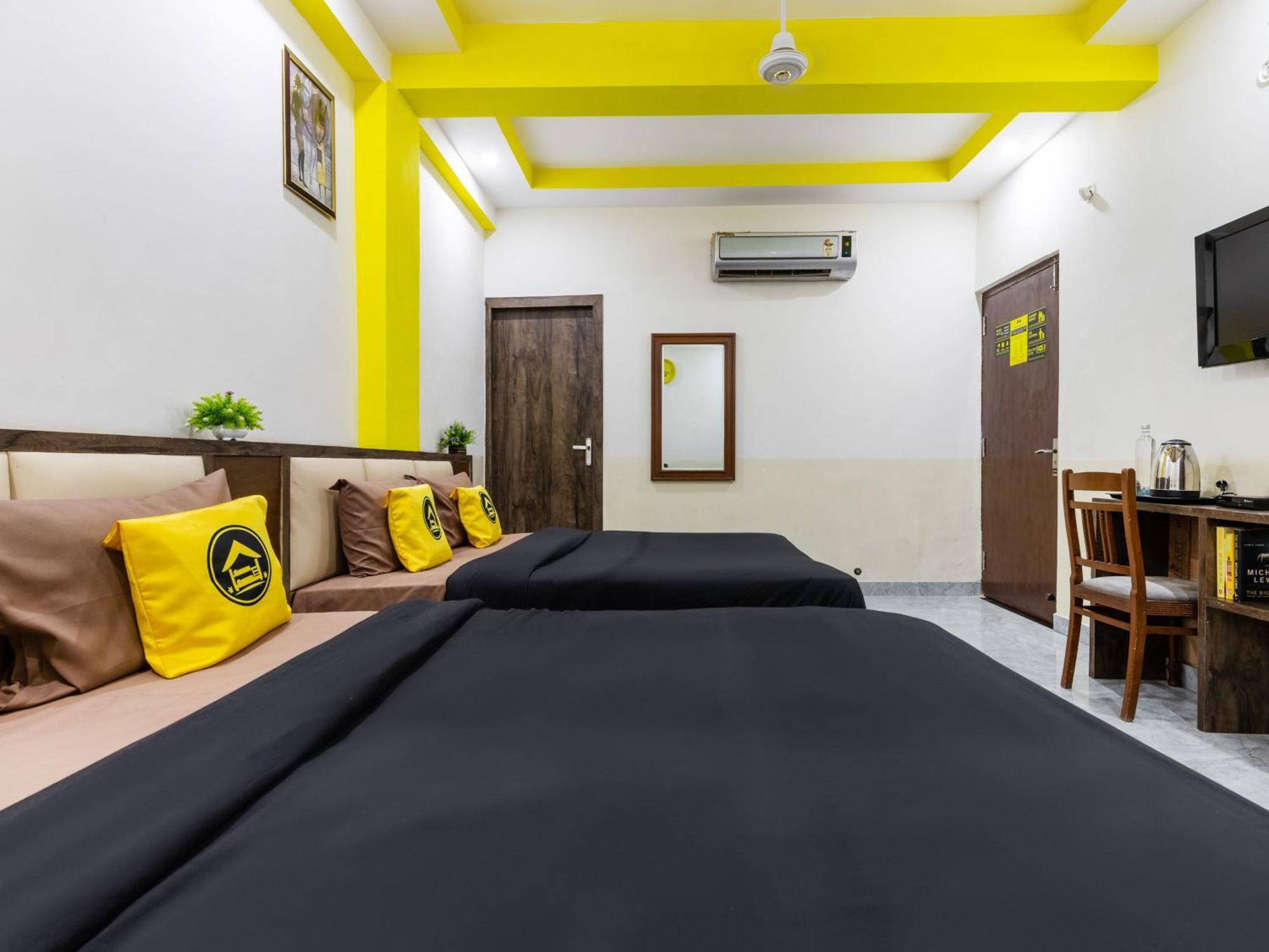 Hostel The Agra
