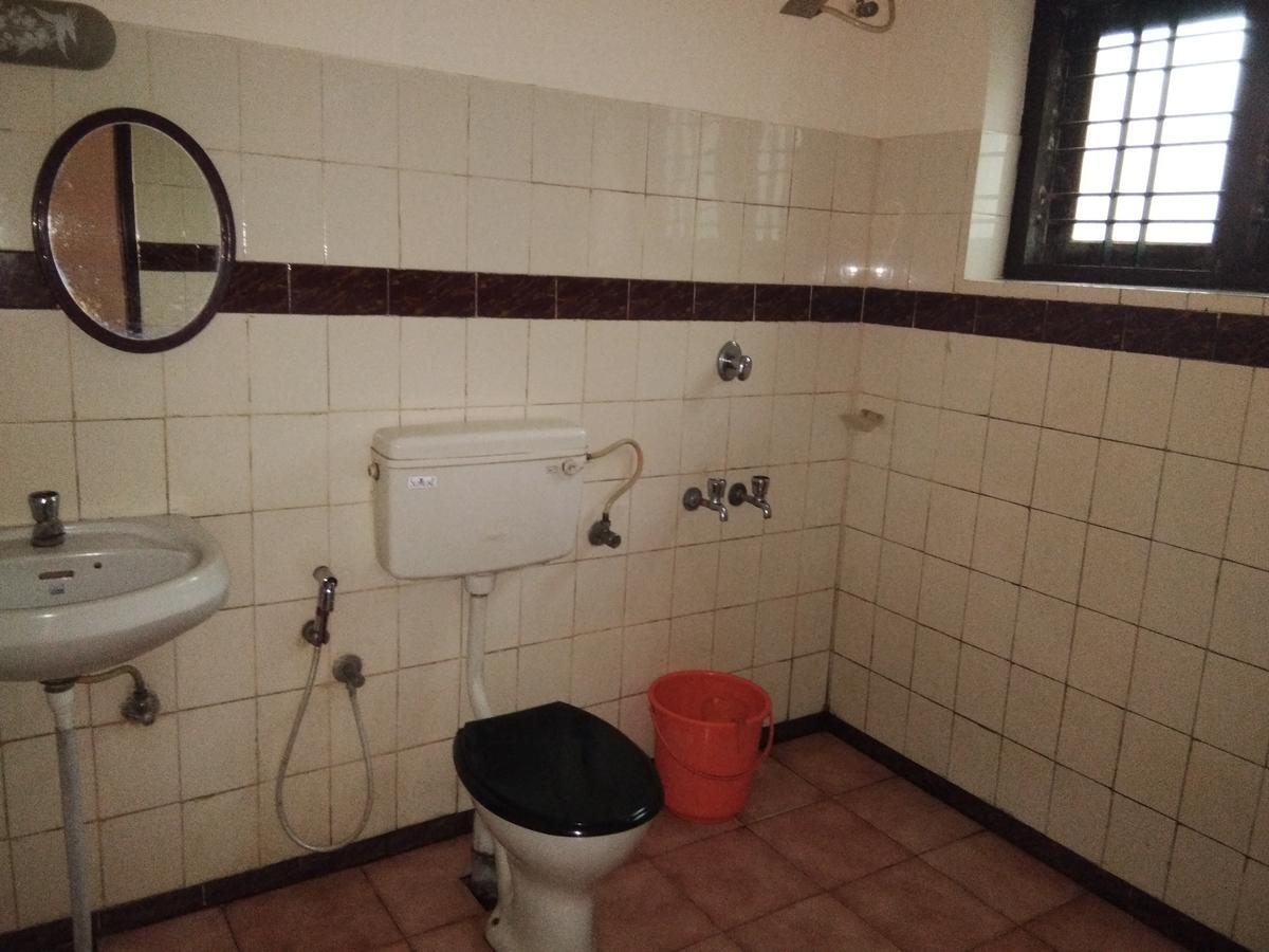 Hotel Highrange Residency