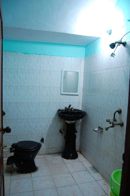 Viren International * Agra (Uttar Pradesh)