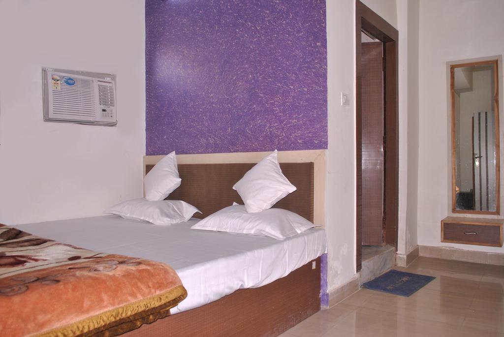 Viren International Agra (Uttar Pradesh)