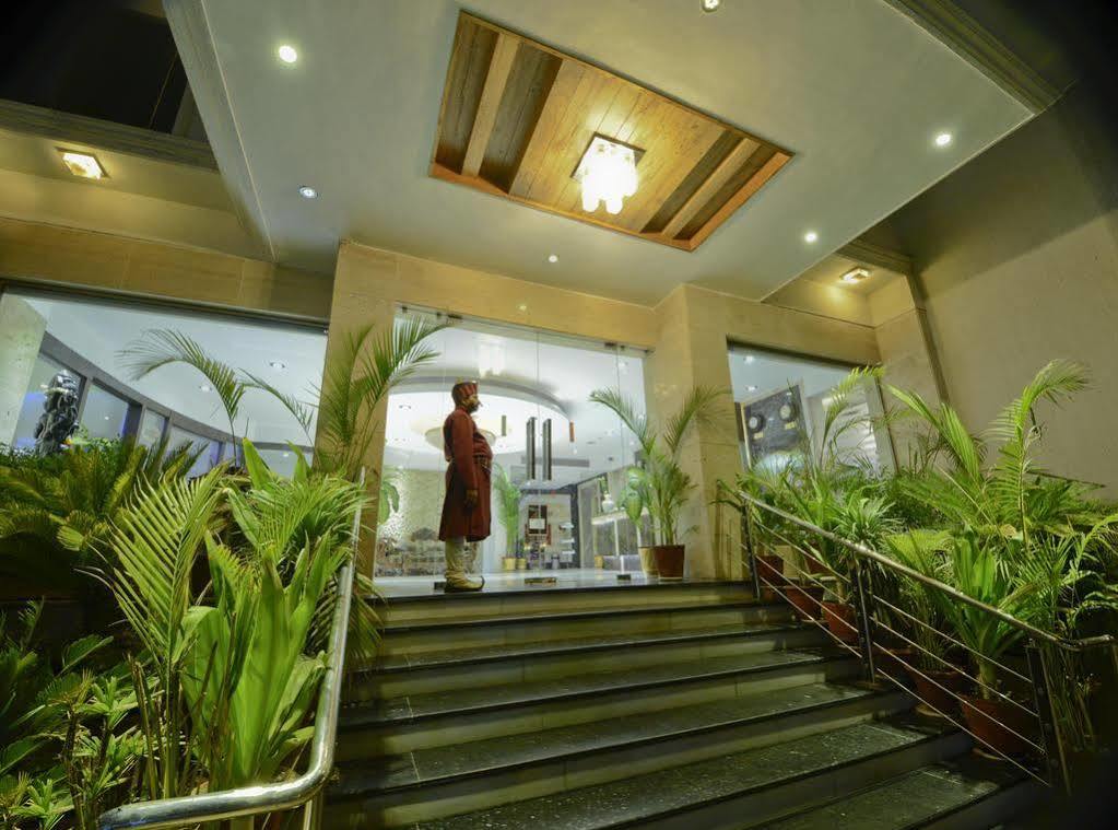 Taj Hotel 4*