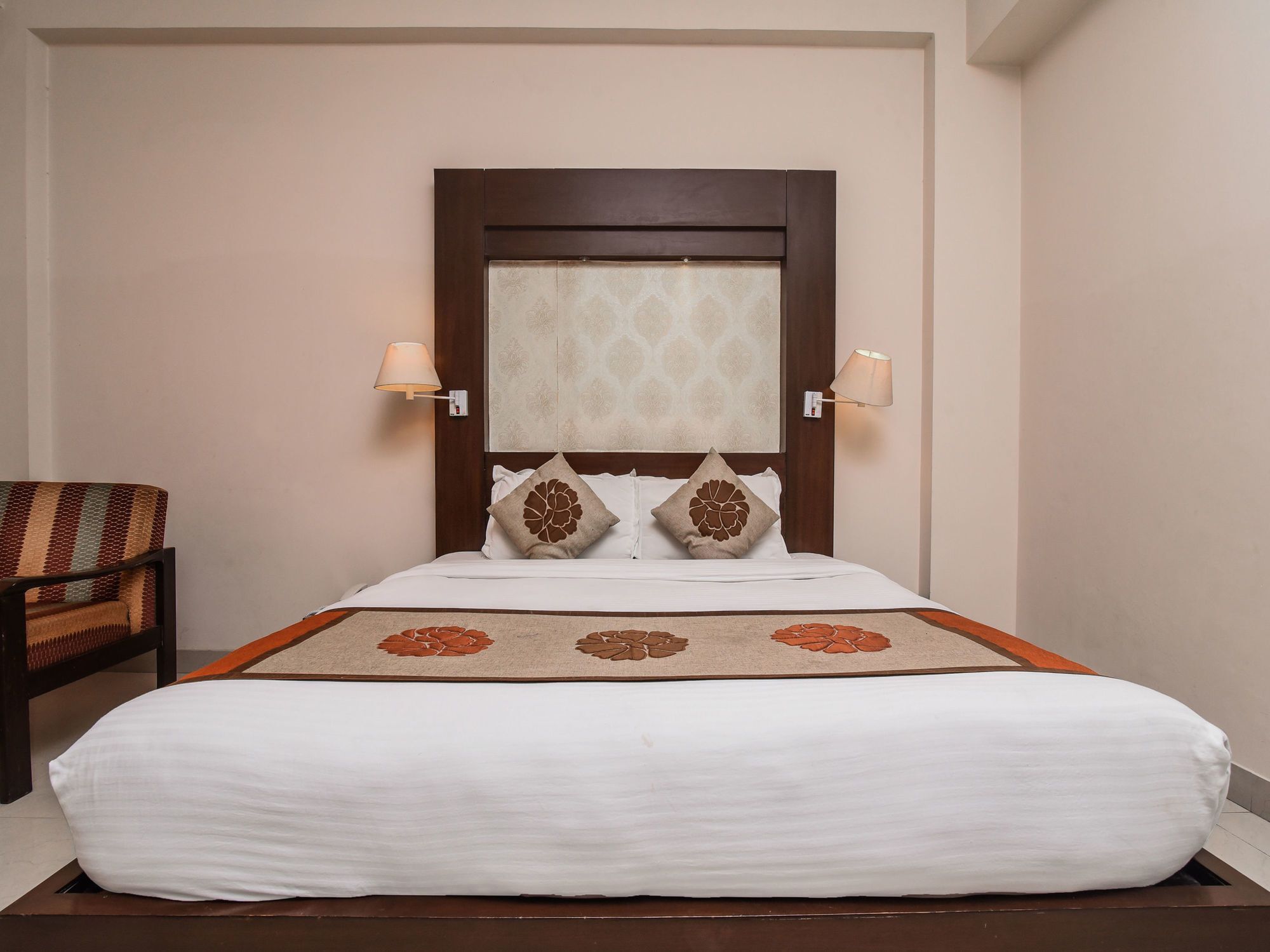 Treebo Trend Kaant Palace Fatehabad Road Hotel Agra (Uttar Pradesh)