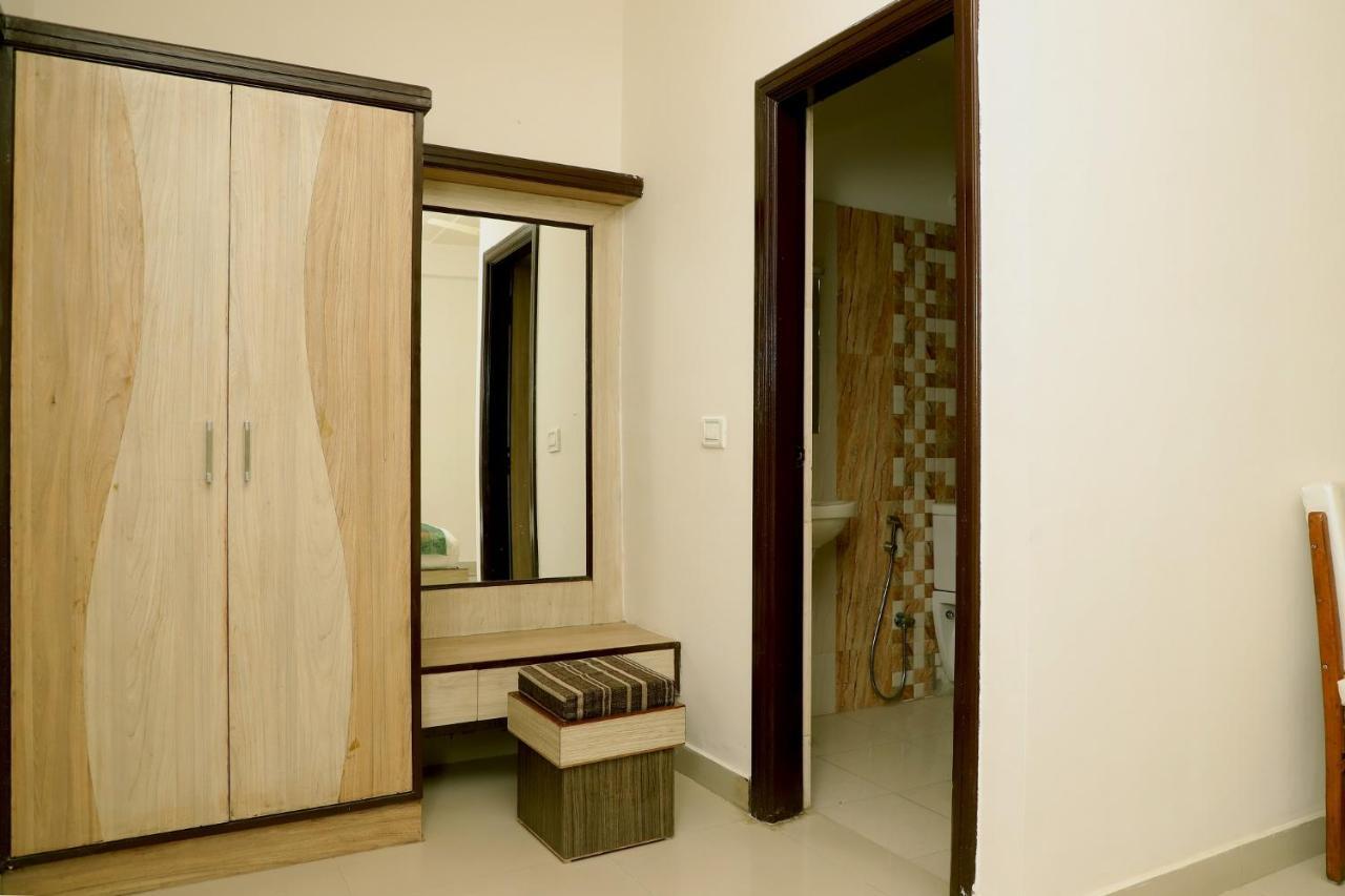 Capital O 46229 Hotel The Golden Bird 3*