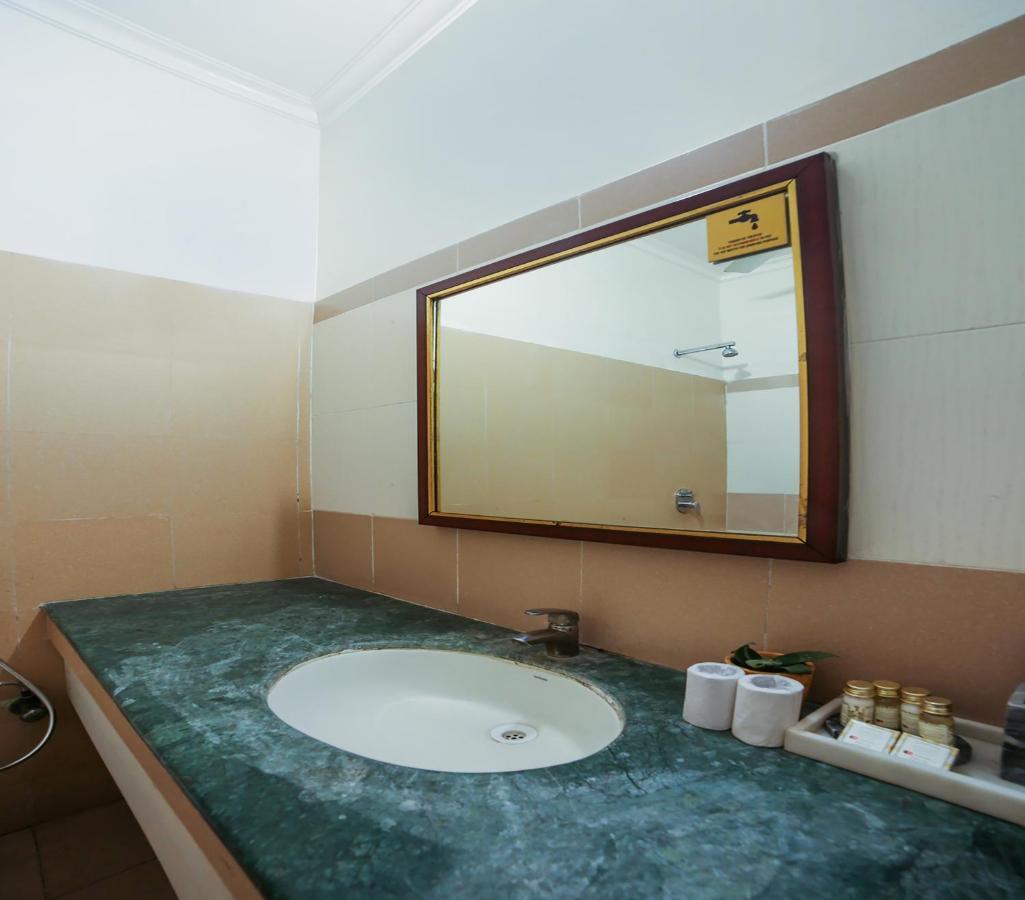 Capital O 10953 Dayal - A Boutique Hotel 2*
