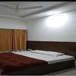 Supreme Guest House By Wb Inn