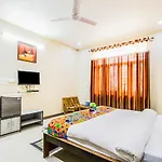 Fabhotel Plus Maniram Palace