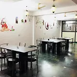 Hotel Taj Niwas