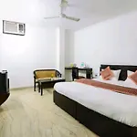 Hotel The First By Goyal Hoteliers