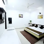 Hotel Taj Niwas