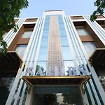 Hotel Sahibs Lighthouse - Family & Corporate Hotel