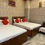 Hotel Rashmi