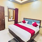 Hotel Town Tree Palace