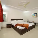 Hotel Raj Paradise