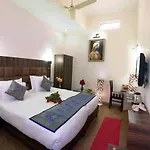 Hotel Dolphinn Agra