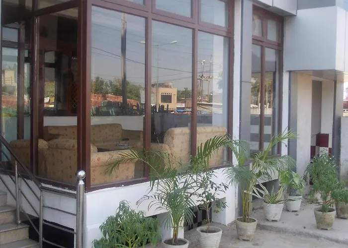Hotel Anant Plaza