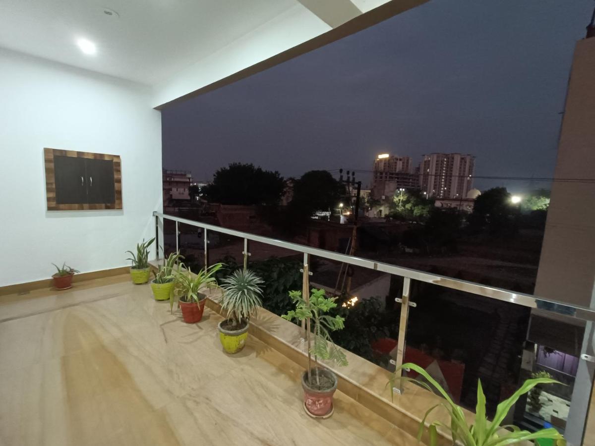 Taj Niwas Guest house 3*