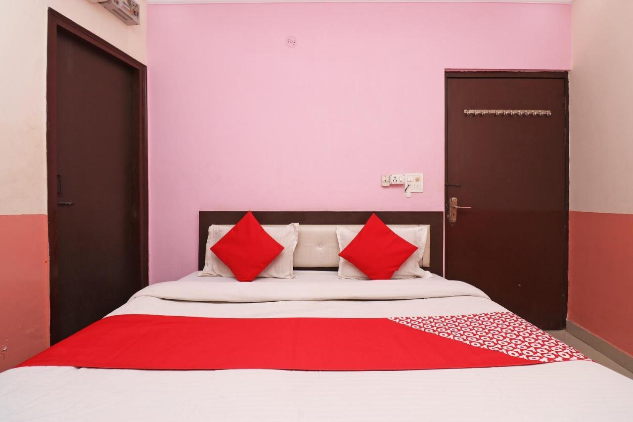 Hotel Hotel Raj Paradise