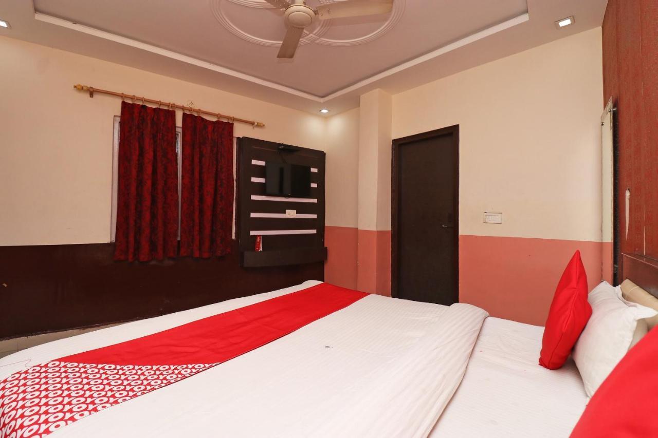 Hotel Raj Paradise Agra (Uttar Pradesh)