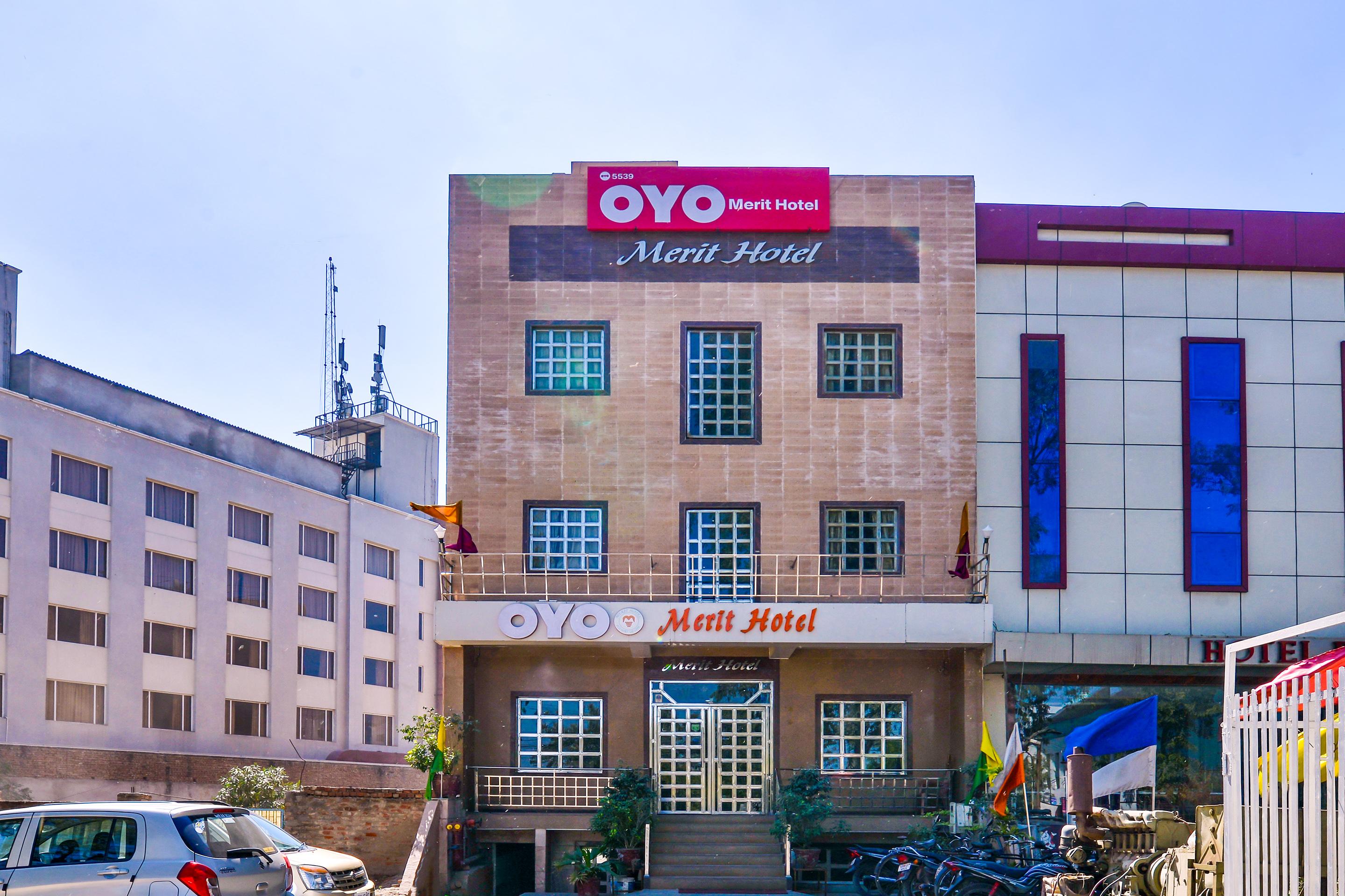 Hotel Merit Agra (Uttar Pradesh)