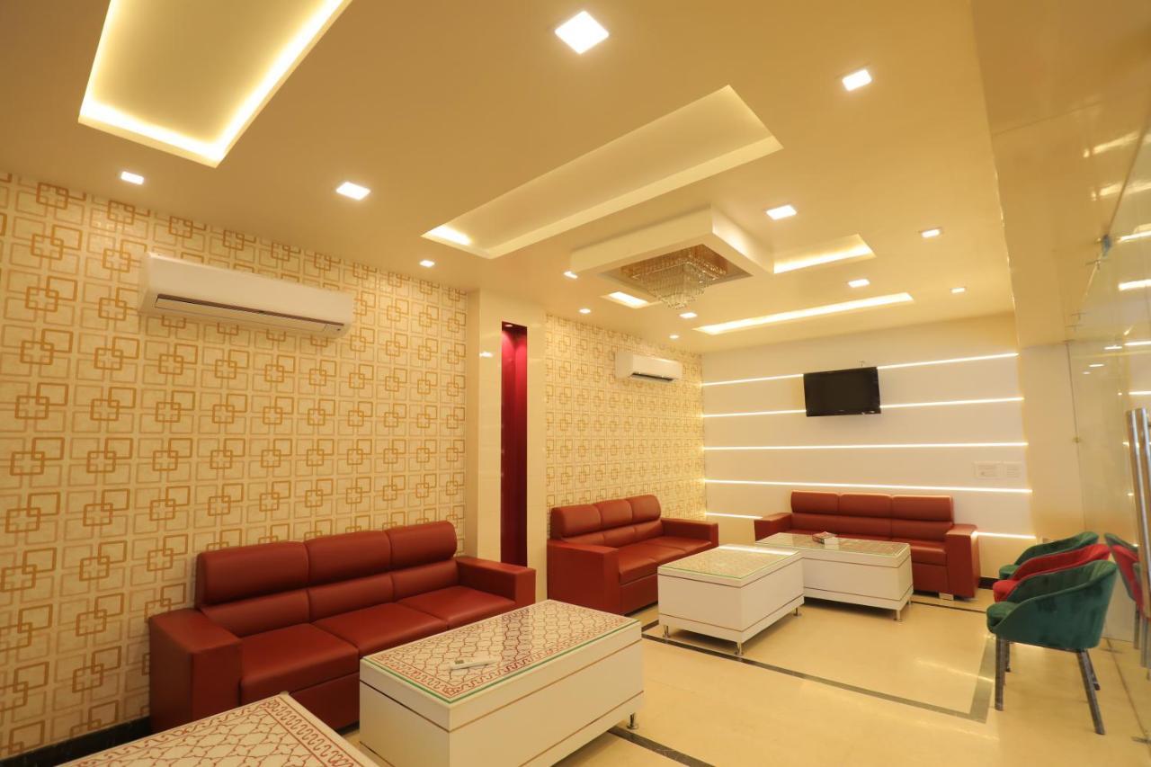 Sahib's Red Carpet - The Family & Corporate Agra (Uttar Pradesh)
