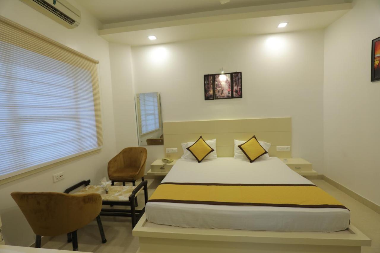 Sahib's Red Carpet - The Family & Corporate 4* Agra (Uttar Pradesh)