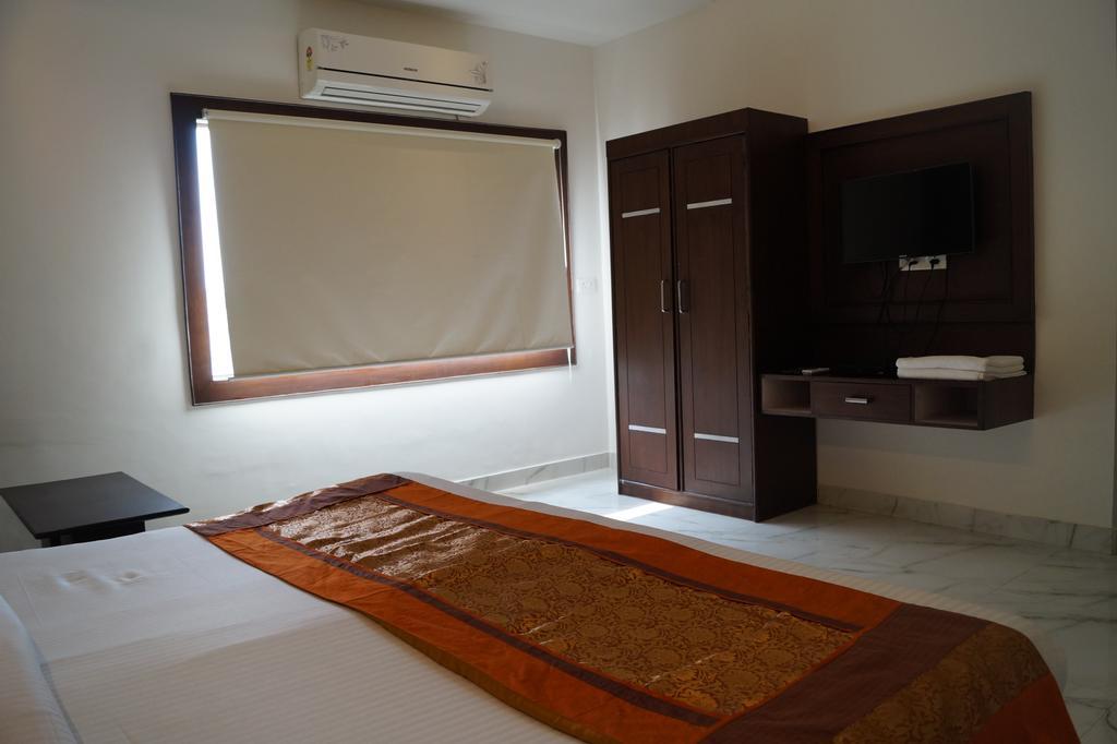 Optimum Tara Palace @ Taj Hotel 3*