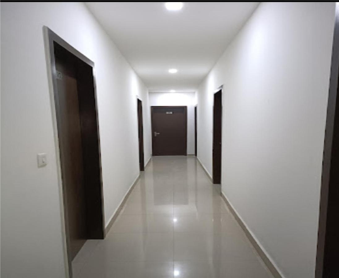 Hotel Supreme By Wb Agra (Uttar Pradesh)