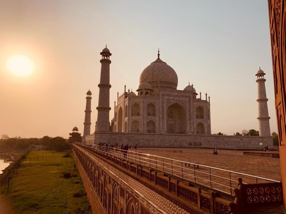 India Walking Distance From Taj Mahal-- Rooftop Taj Mahal View Agra (Uttar Pradesh)
