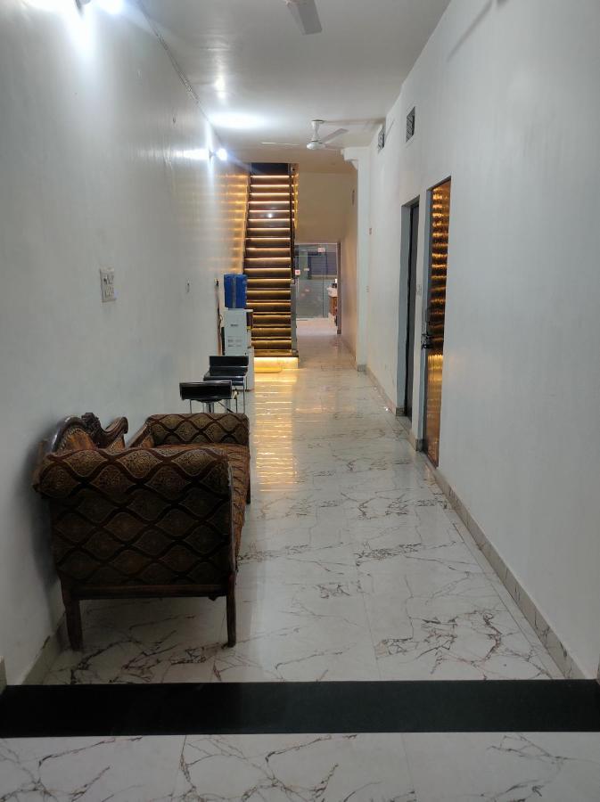 Khubsaras Palace By Chhabra's Hotel 2*