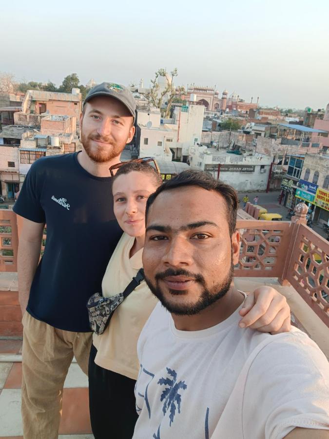 India Walking Distance From Taj Mahal-- Rooftop Taj Mahal View *
