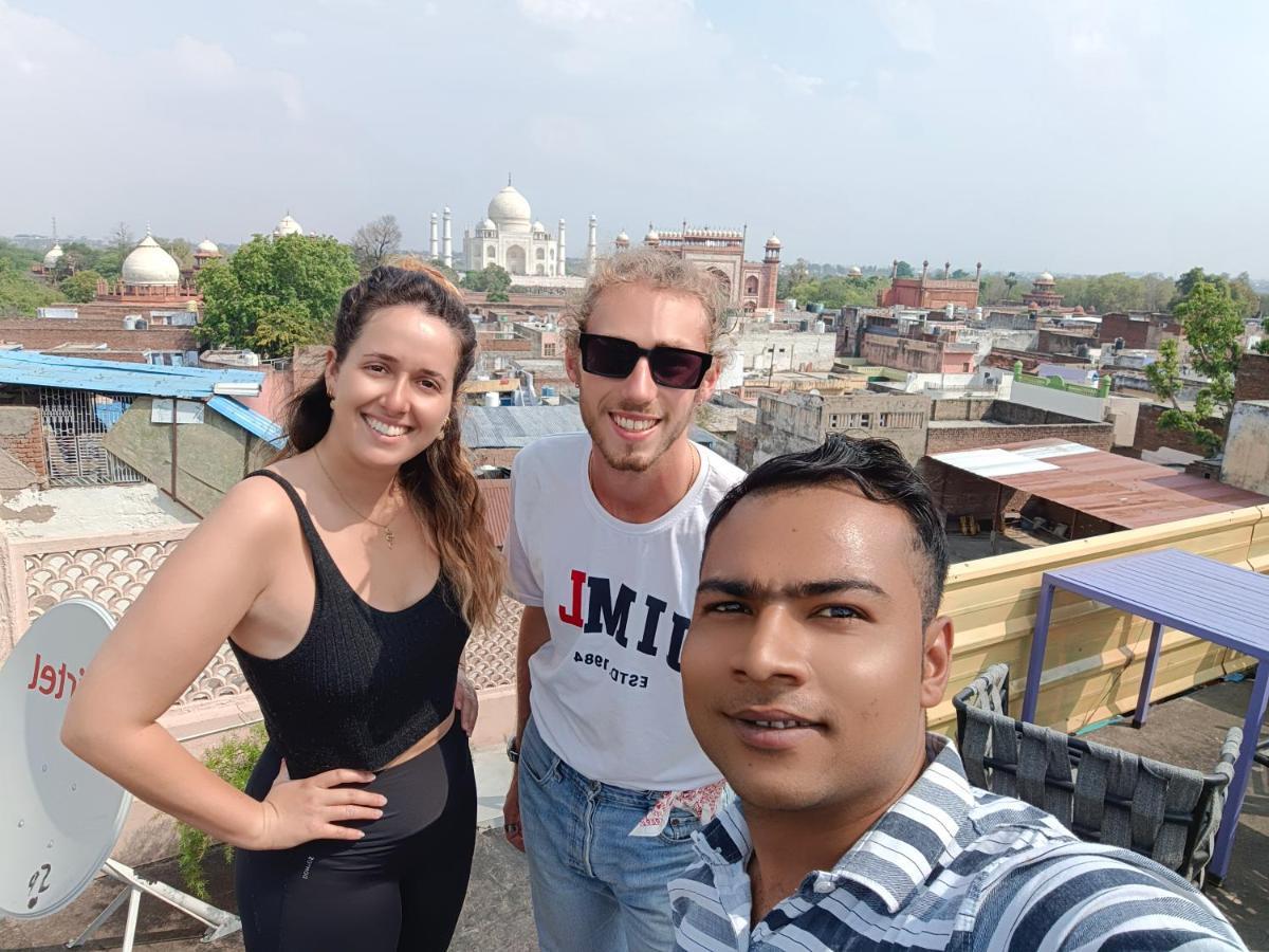 Guest house India Walking Distance From Taj Mahal-- Rooftop Taj Mahal View Agra (Uttar Pradesh)