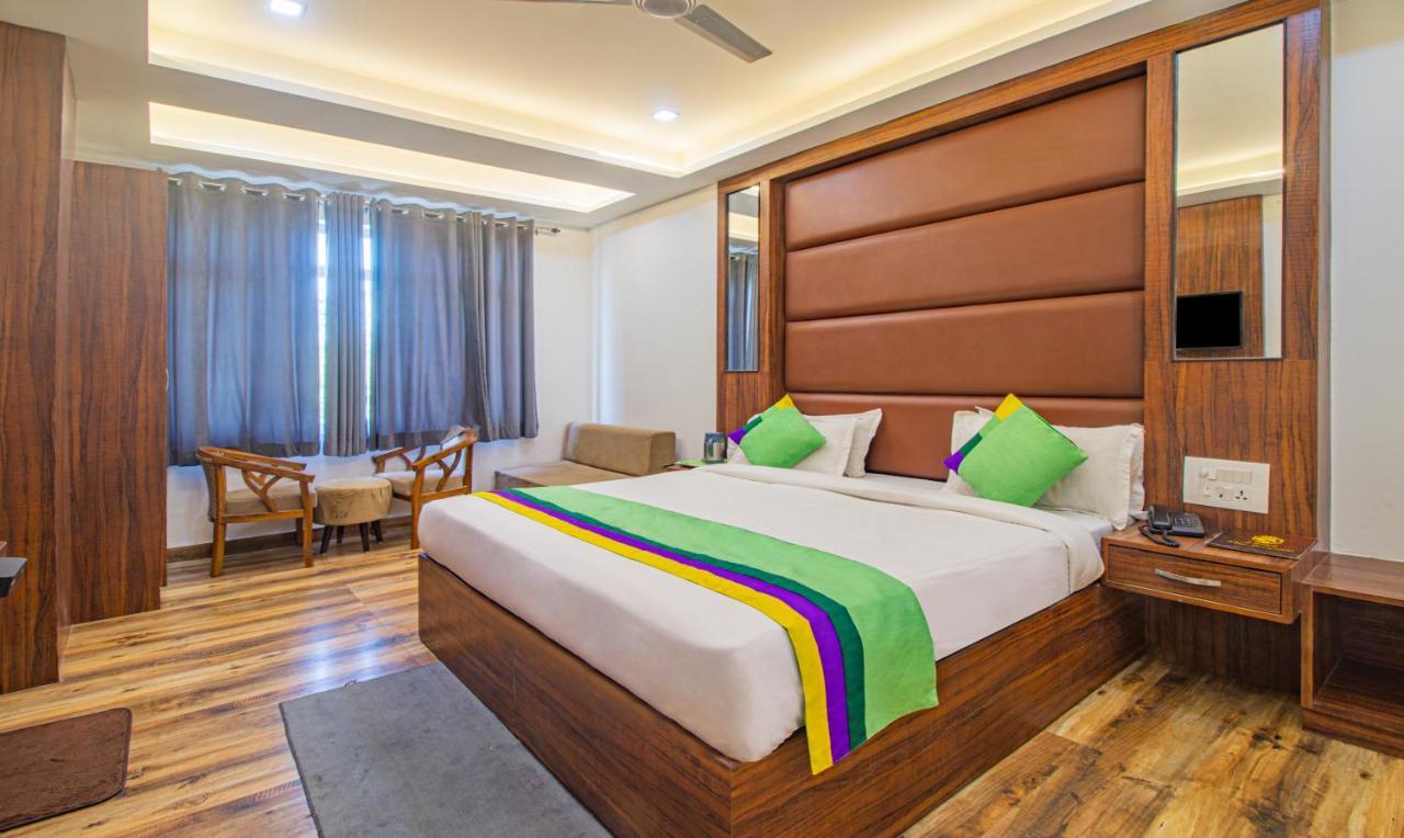 Treebo The Empire Near Taj Mahal Agra Hotel 3*